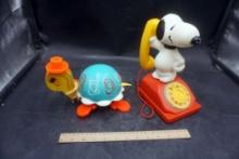 Hasbro Preschool Snoopy Phone & Fisher-Price Pull-Behind Turtle