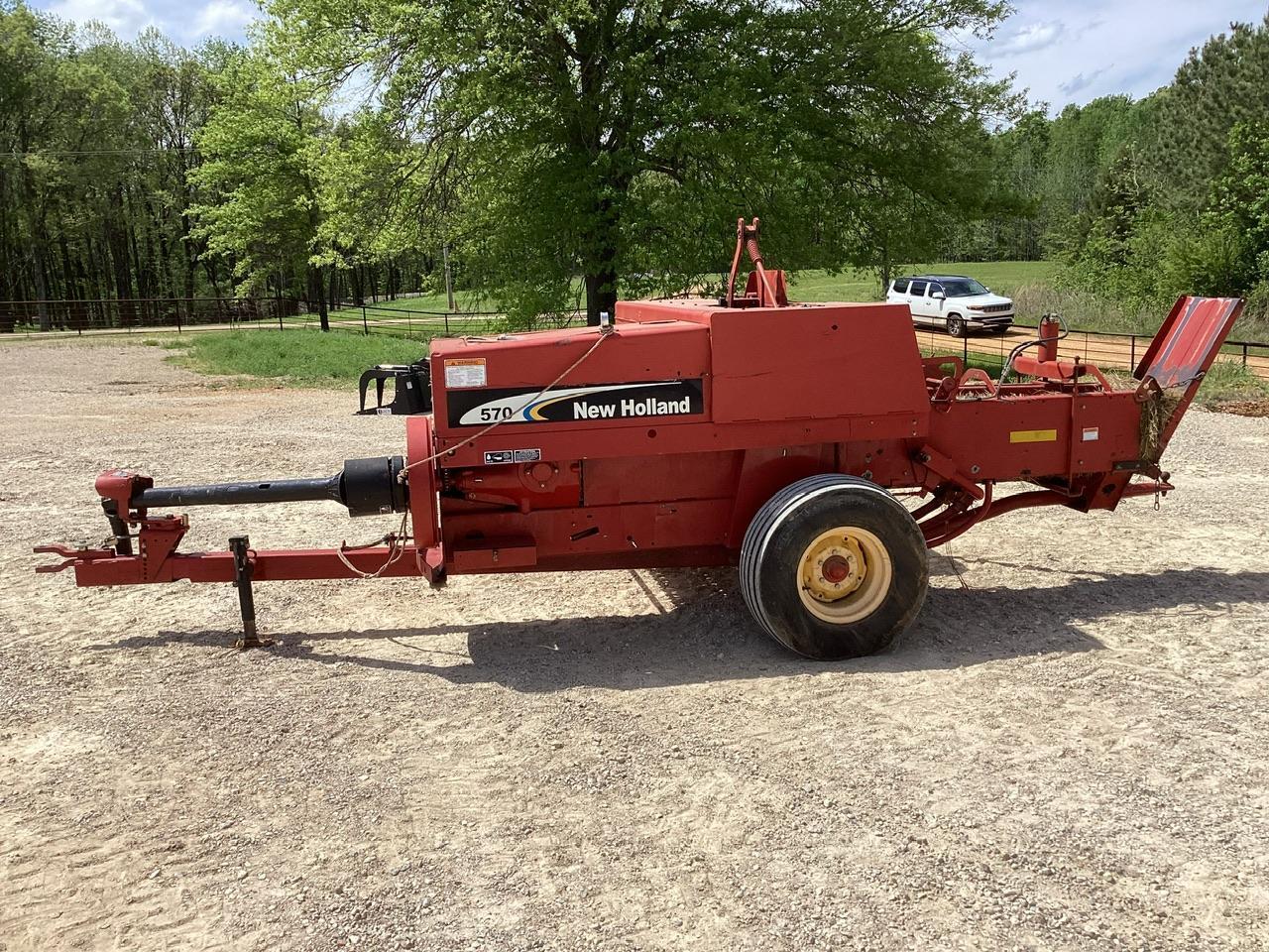 New Holland 570 Square Baler