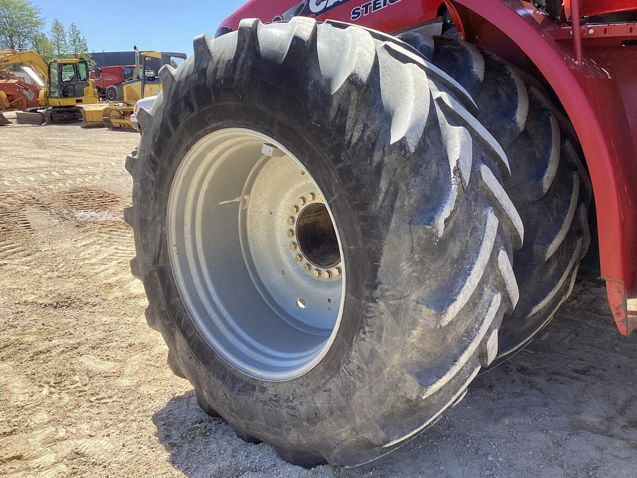 2018 Case 620S Steiger Tractor