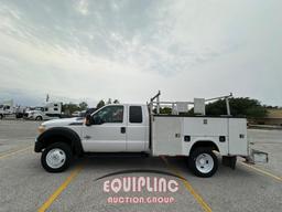 2013 Ford F-450 UTILITY TRUCK