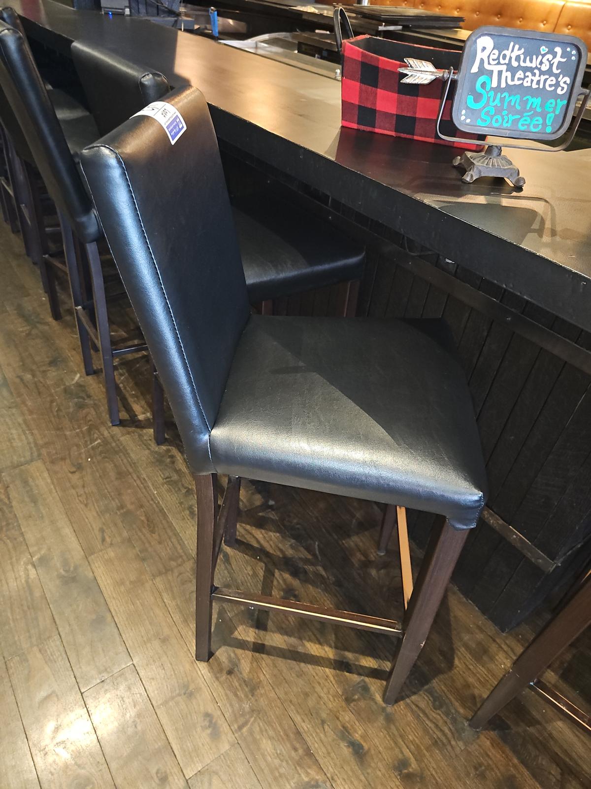 Black vinyl cushion bar chairs (sold in lot of 7 times)