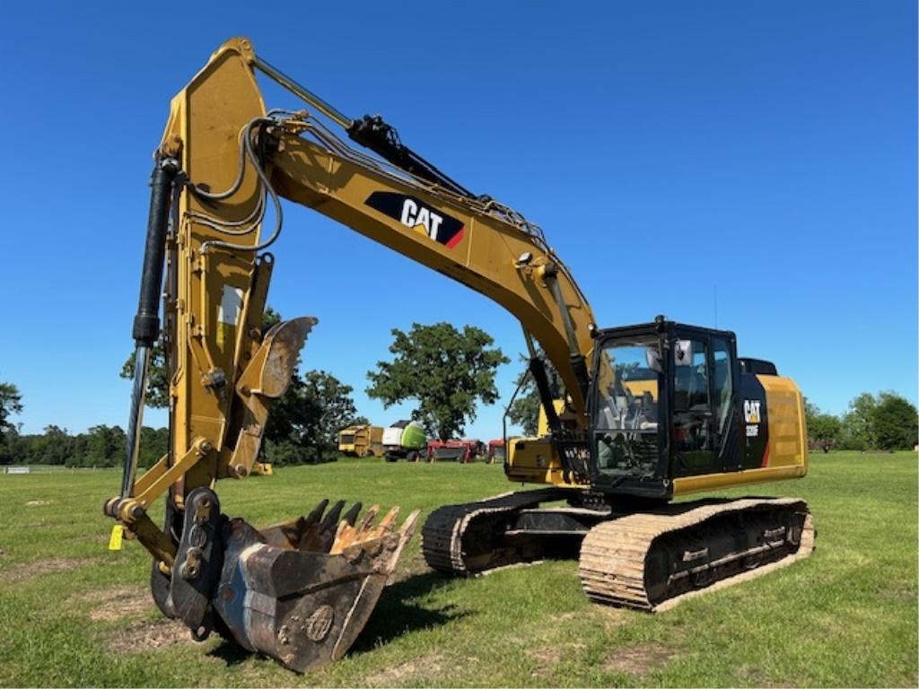 CAT 320F 2017