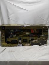 32Pc Members Mark Motorized Tactical Armored Vehicle Playset for Ages 3+