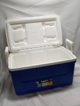 Igloo 48qt 76 Can Capacity Double Handled Cooler