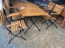 PATIO SET WITH 4 CHAIRS