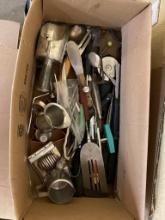 BOX LOT OF ASSORTED KITCHEN WARE