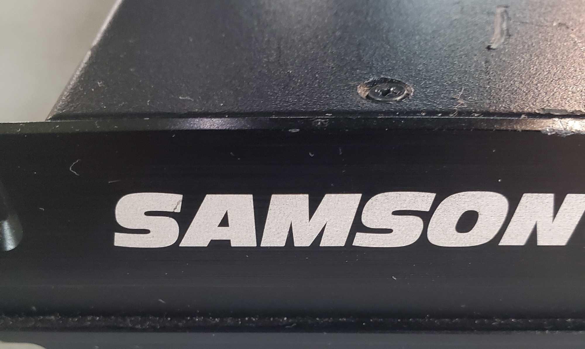 Pro Power. Samson's MXS2800 Professional Power Amplifier (LIGHTS UP)