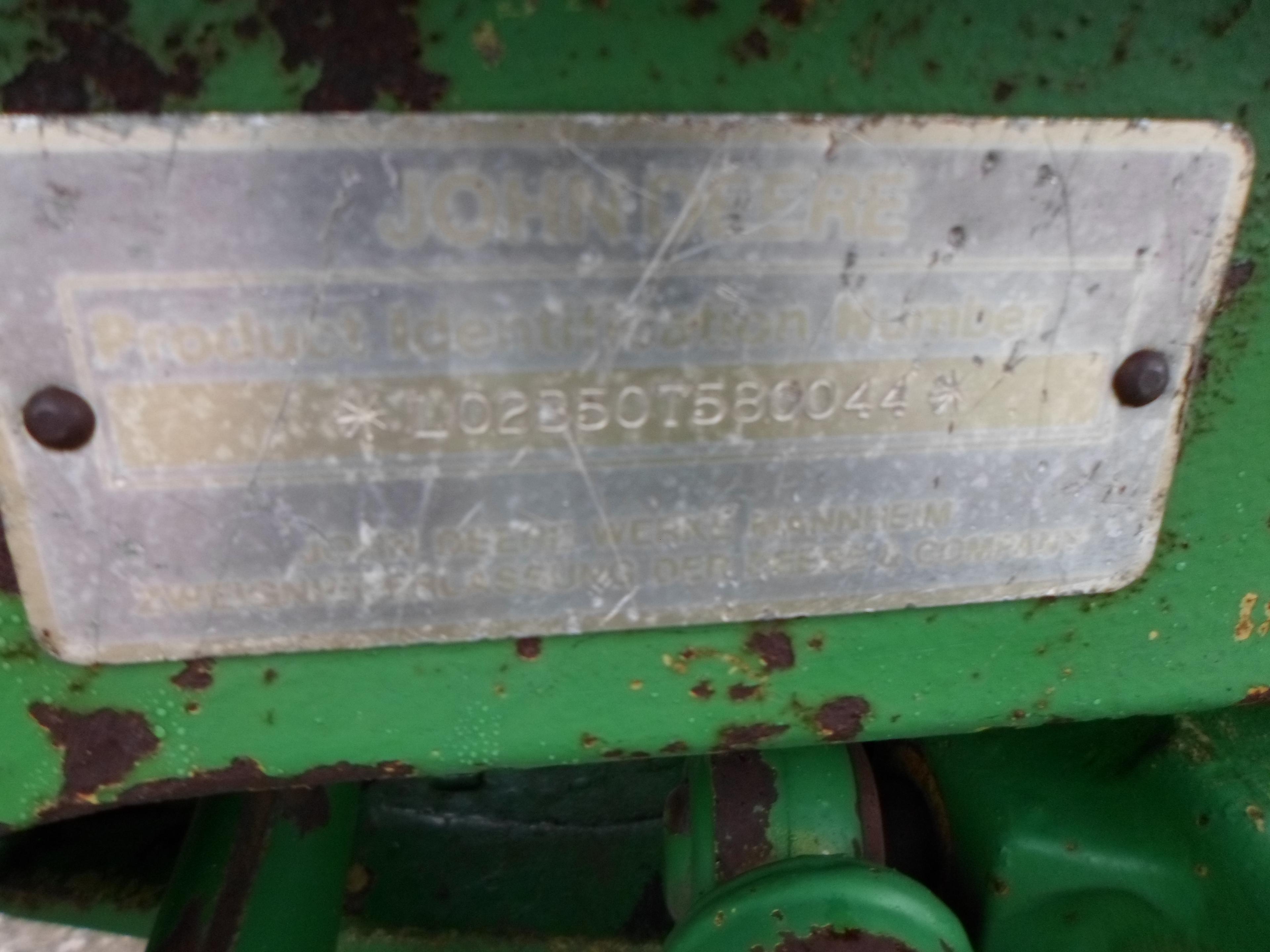 JD 2350 TRACTOR (SERIAL # L02350T580044) (UNKNOWN HOURS, UP TO THE BUYER TO DO THEIR DUE DILIGENCE T