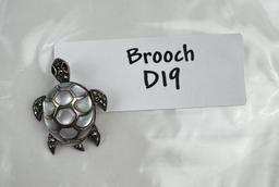 Sterling Silver Inlaid Turtle Brooch