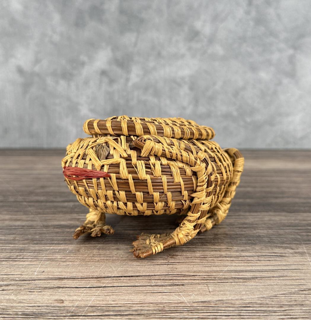 Papago Native American Indian Toad Basket