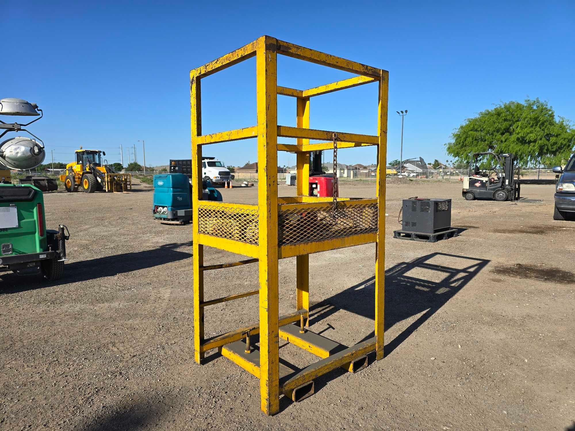 Raised Forklift Safety Man Cage