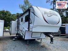 Pioneer 5th Wheel Camper VIN 3923