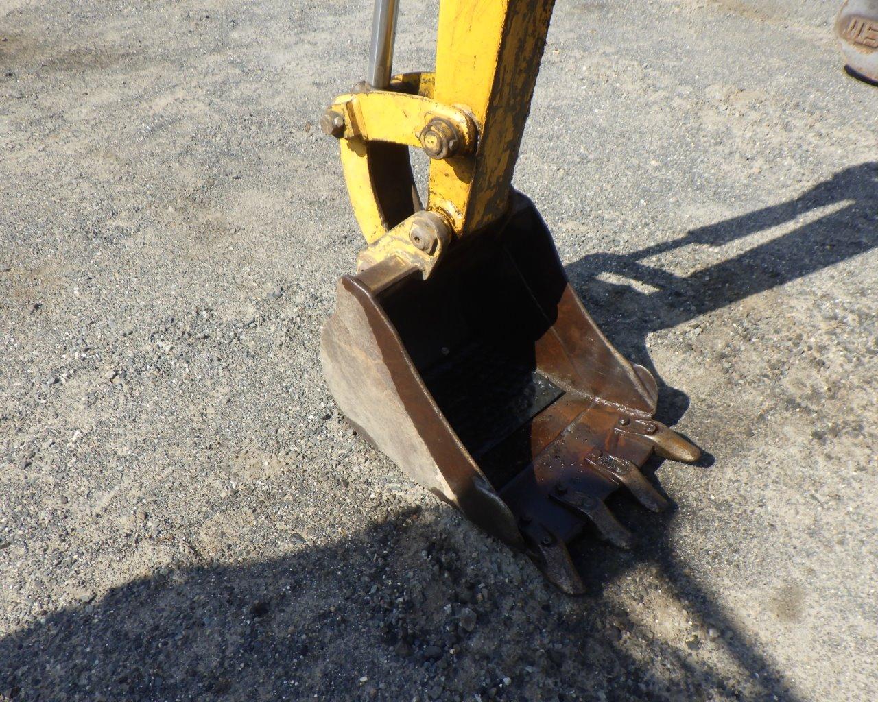 IHI 28J Hyd Excavator w/Bucket   Blade   Rops   Rubber Tracks s/n:AK004643