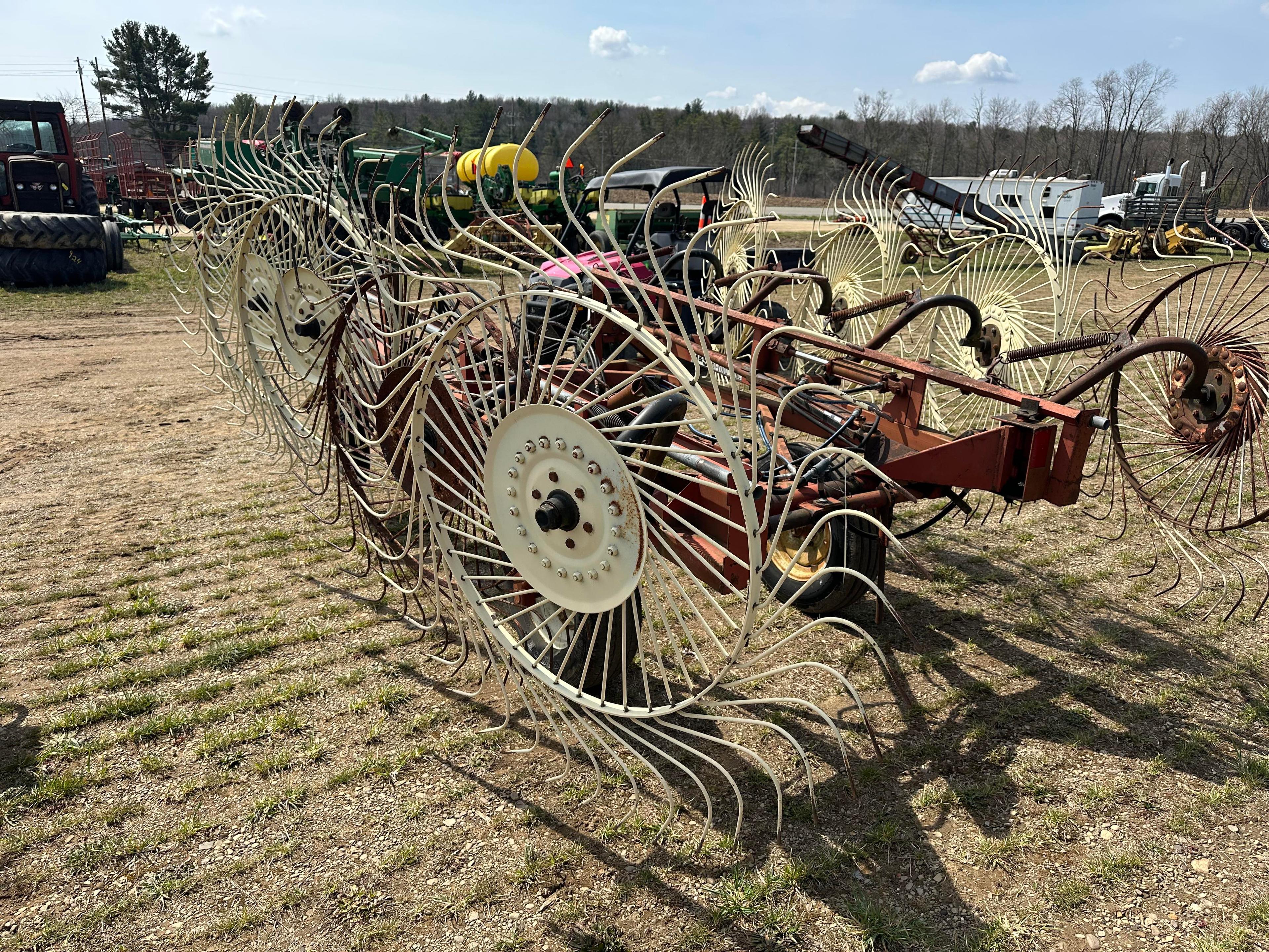 H&S 8 Wheel Bi-Fold Hay Rake With Hydraulic Fold