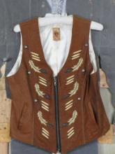 Very Nice (appears new) Beaded Leather Vest(womens size 10) (tribe America) USA