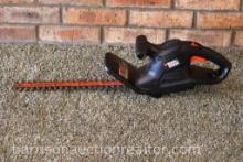BLACK AND DECKER 16IN TRIMMER