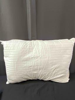 Beckham Hotel Collection Bed Pillows Standard / Queen Size