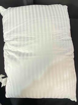 Beckham Hotel Collection Bed Pillows Standard / Queen Size