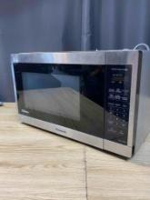 Panasonic 1.3 Cubic Foot Countertop Microwave Oven