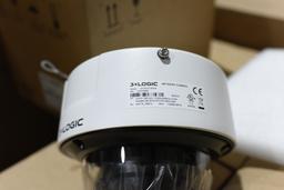 Case of 8 3XLogic VX-FR-ID-RIAW Network Cameras