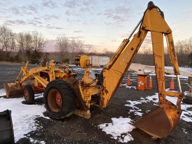 Case D530 Tractor with Loader and Backhoe