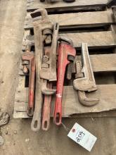 LOT OF PIPE WRENCHES OF VARIOUS SIZES