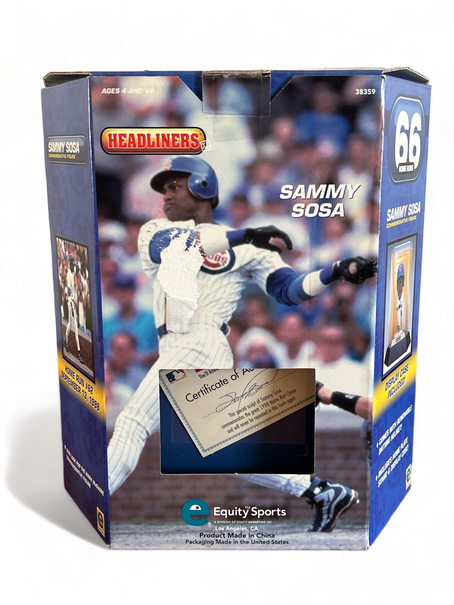 Sammy Sosa 66 Home Run Headliners XL Commemorative Figurine