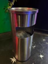 TRASH CAN RECEPTICLE WITH ASH TRAY TOP - 24"