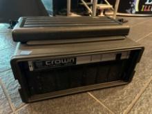 CROWN COM-TECH 1600 PROFESSIONAL POWER AMP - INCLUDES SKB ROTOMOLDED 4U CAS
