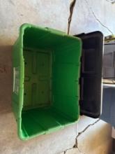 heavy duty tote with lid