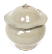 Beautiful Chinese Celadon Glazed Jar w/Lid