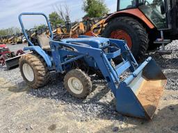 New Holland TC30 Tractor