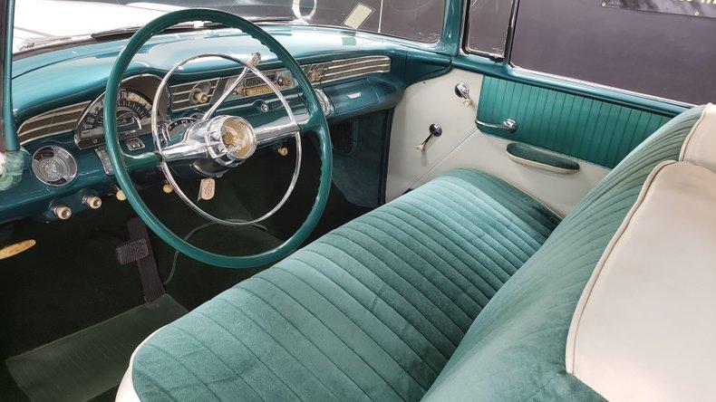 1956 Pontiac Chieftain Catalina