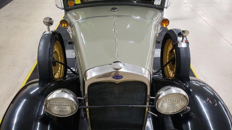 1930 Ford Model A 5-Window Coupe