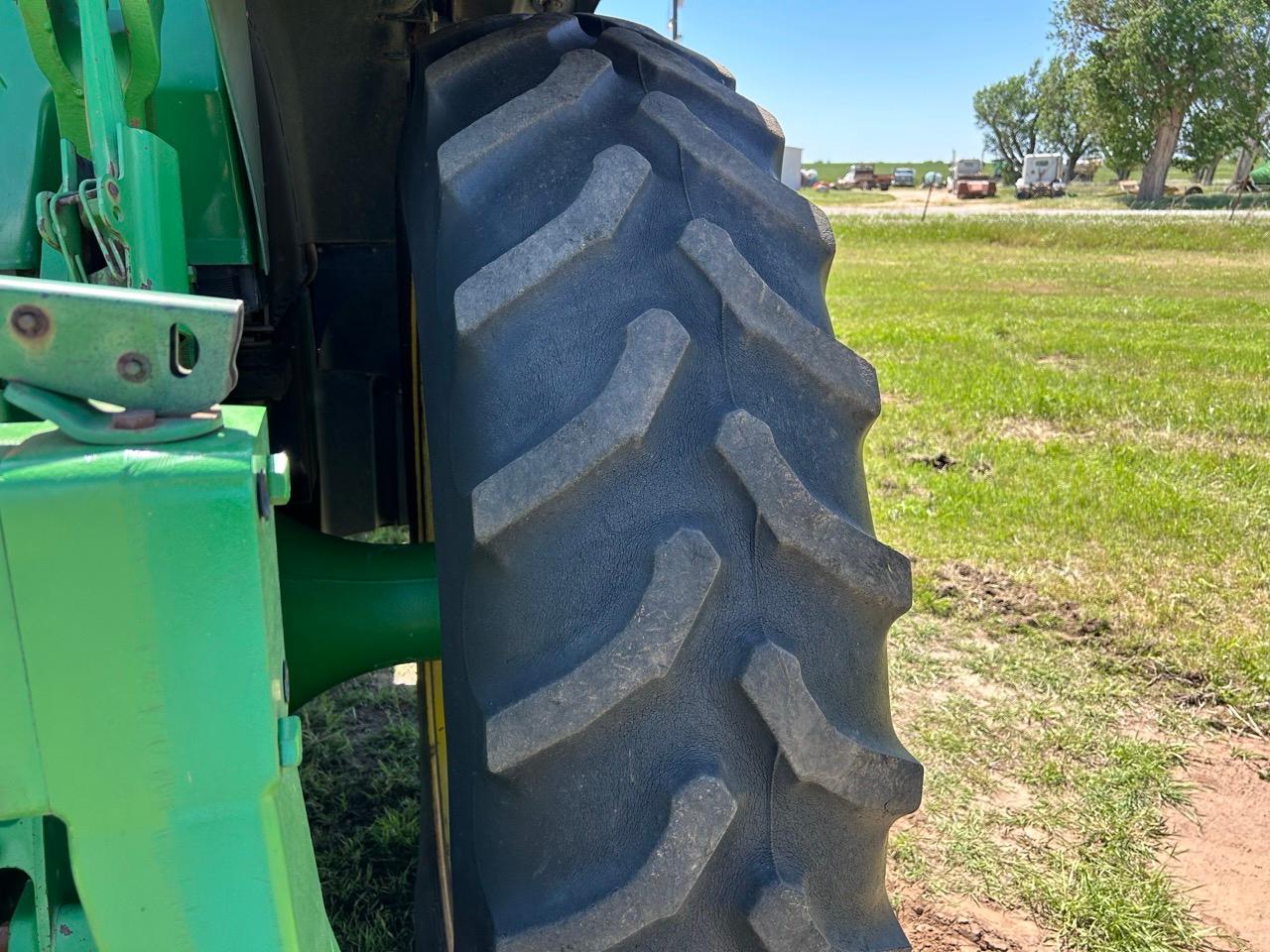 2003 John Deere 8120