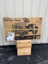 John Deere Pedal Tractor-8520 New Old Stock
