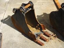 Caterpillar 12-inch Compact Excavator Bucket With Pins