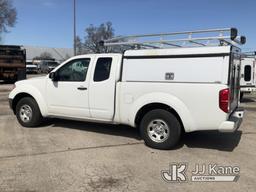 (South Beloit, IL) 2017 Nissan Frontier Extended-Cab Pickup Truck Runs &  Moves) (Body Damage, Paint