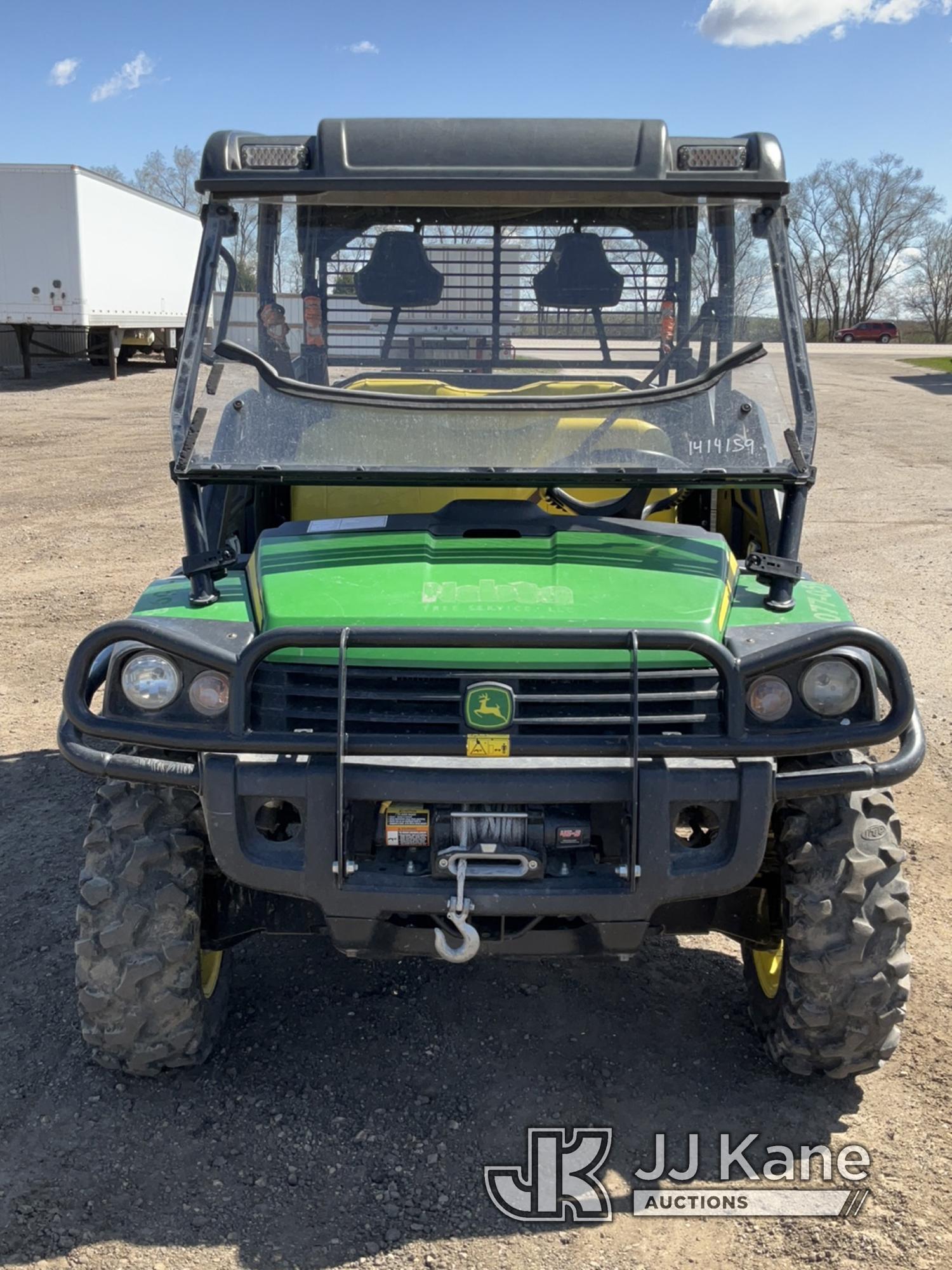 (South Beloit, IL) 2020 John Deere XUV825M All-Terrain Vehicle Runs & Moves) (Seller States: Front E