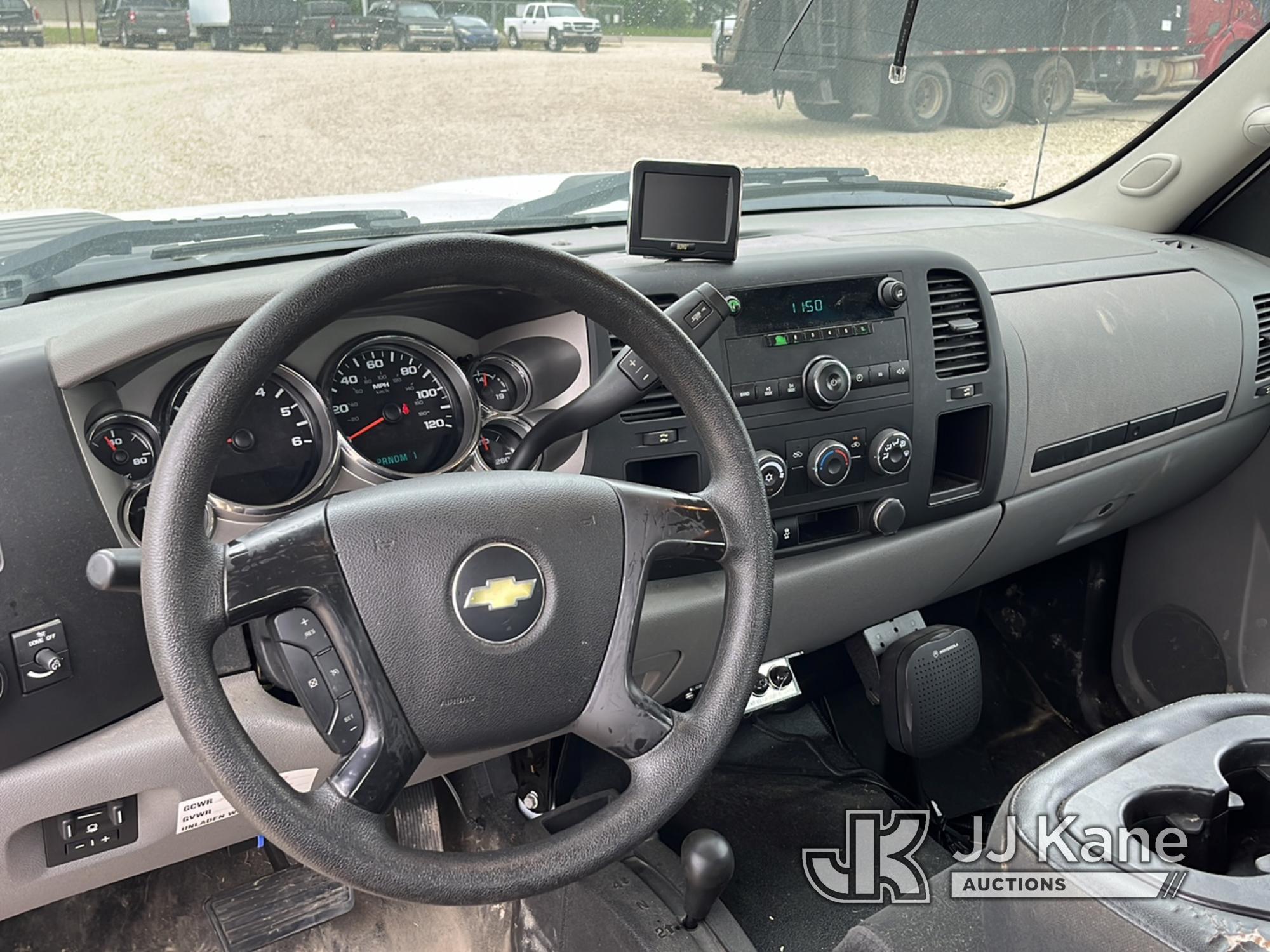 (Robert, LA) 2012 Chevrolet Silverado 2500HD 4x4 Extended-Cab Pickup Truck Runs & Moves