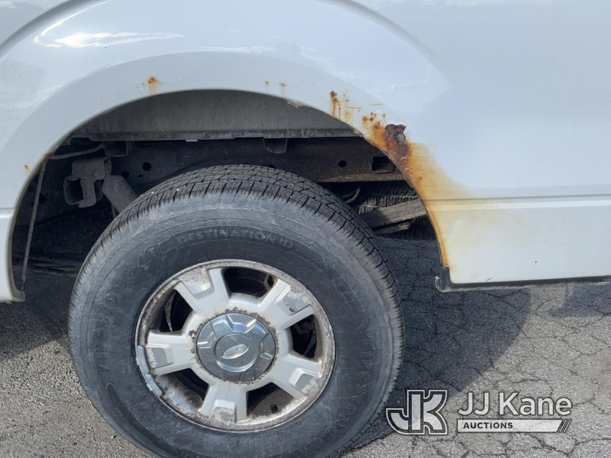 (South Beloit, IL) 2013 Ford F150 4x4 Crew-Cab Pickup Truck Runs & Moves) (Rust Damage