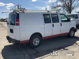 (South Beloit, IL) 2011 Chevrolet Express G2500 Cargo Van Runs & Moves) (Jump to Start-Needs Battery