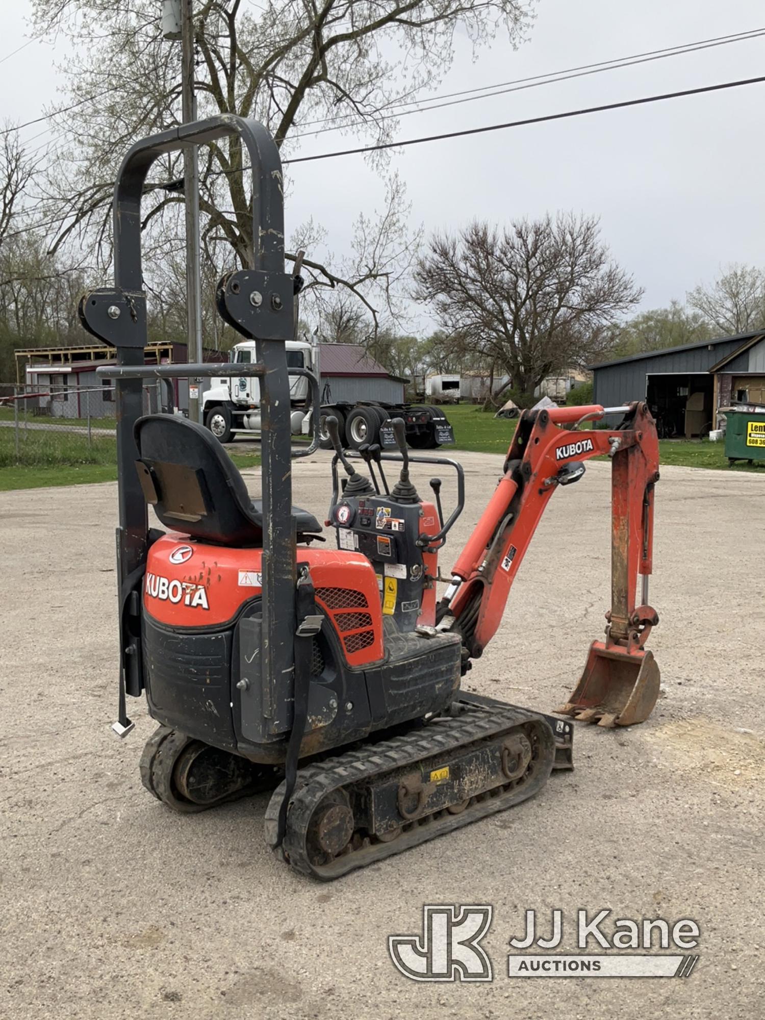 (South Beloit, IL) 2019 Kubota K-008 Mini Hydraulic Excavator Runs, Moves, Operates) (Console Plasti