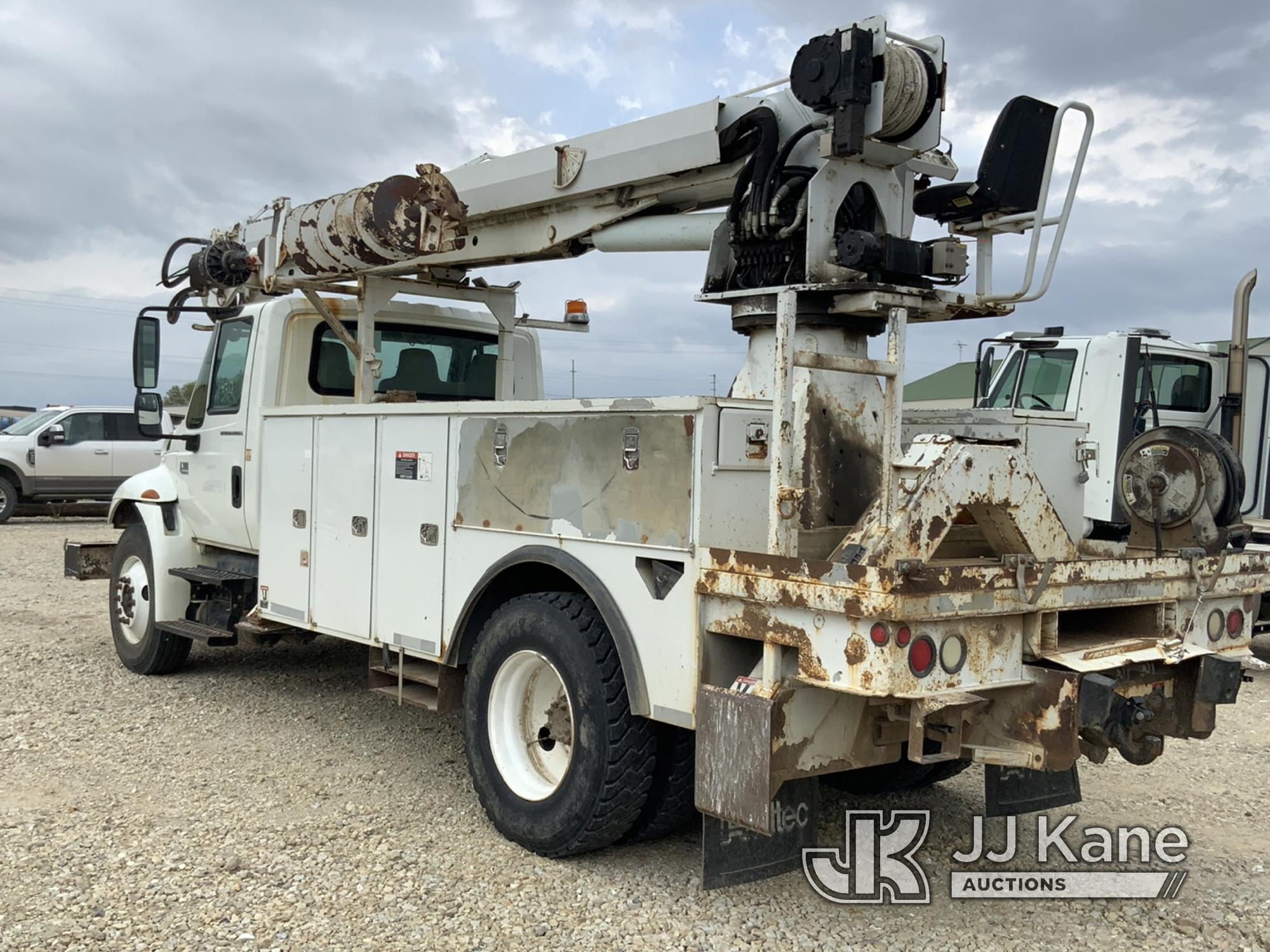 (Tipton, MO) Altec DM47-TR, Digger Derrick rear mounted on 2008 International 4300 Utility Truck Run