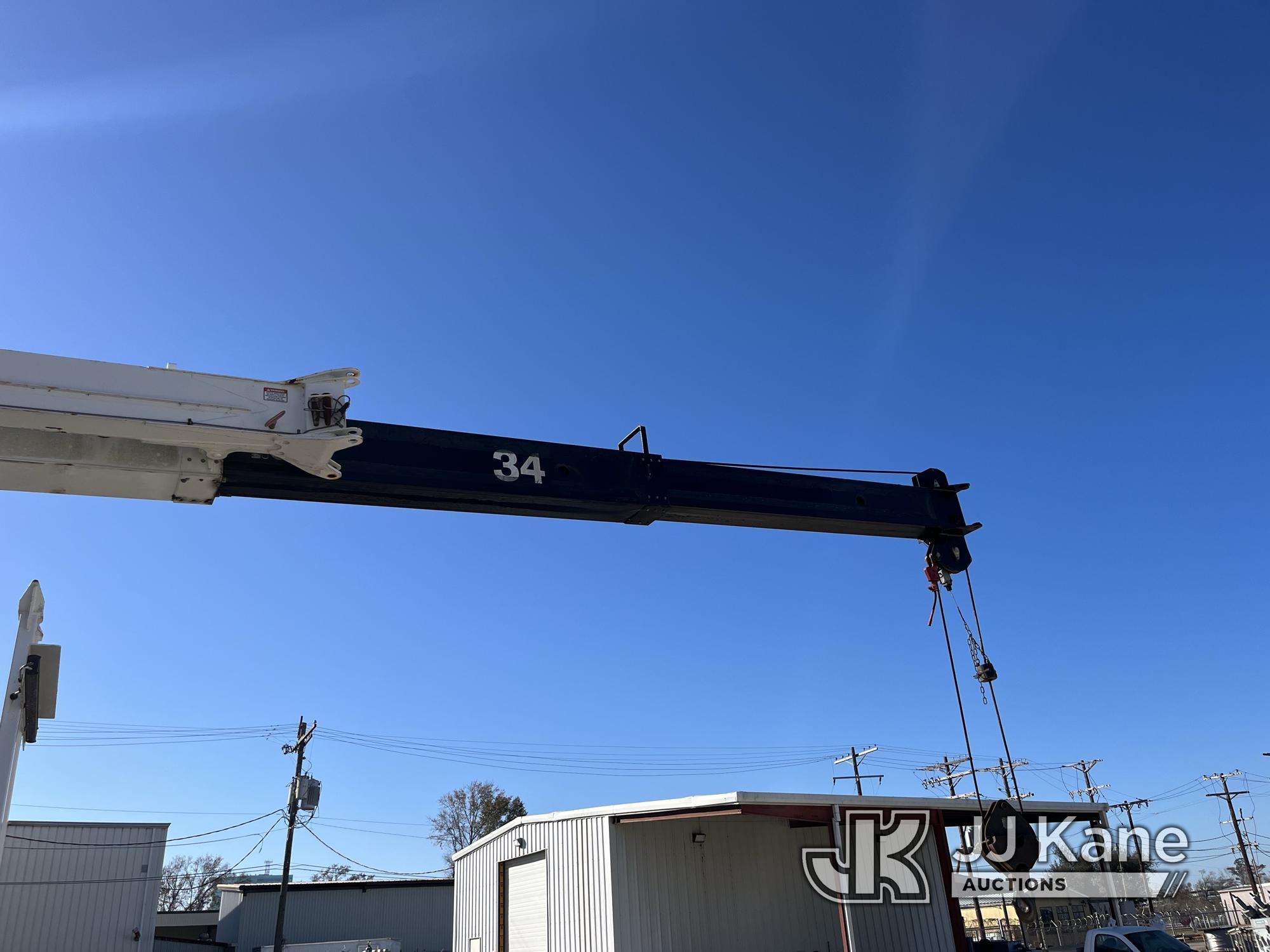(Lake Charles, LA) Altec AC18-70B, 18 Ton, Hydraulic Crane mounted behind cab on 2012 Freightliner M