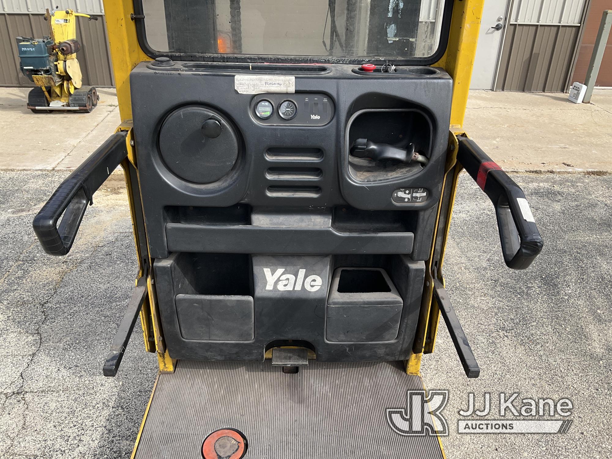 (South Beloit, IL) 2005 Yale Stand-Up Narrow Aisle Forklift Order Picker Runs, Moves, Operates
