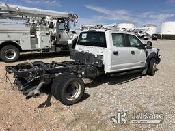(El Paso, TX) 2019 Ford F550 4x4 Crew-Cab Chassis Wrecked, Not Running Or Moving, Drivers Side Front