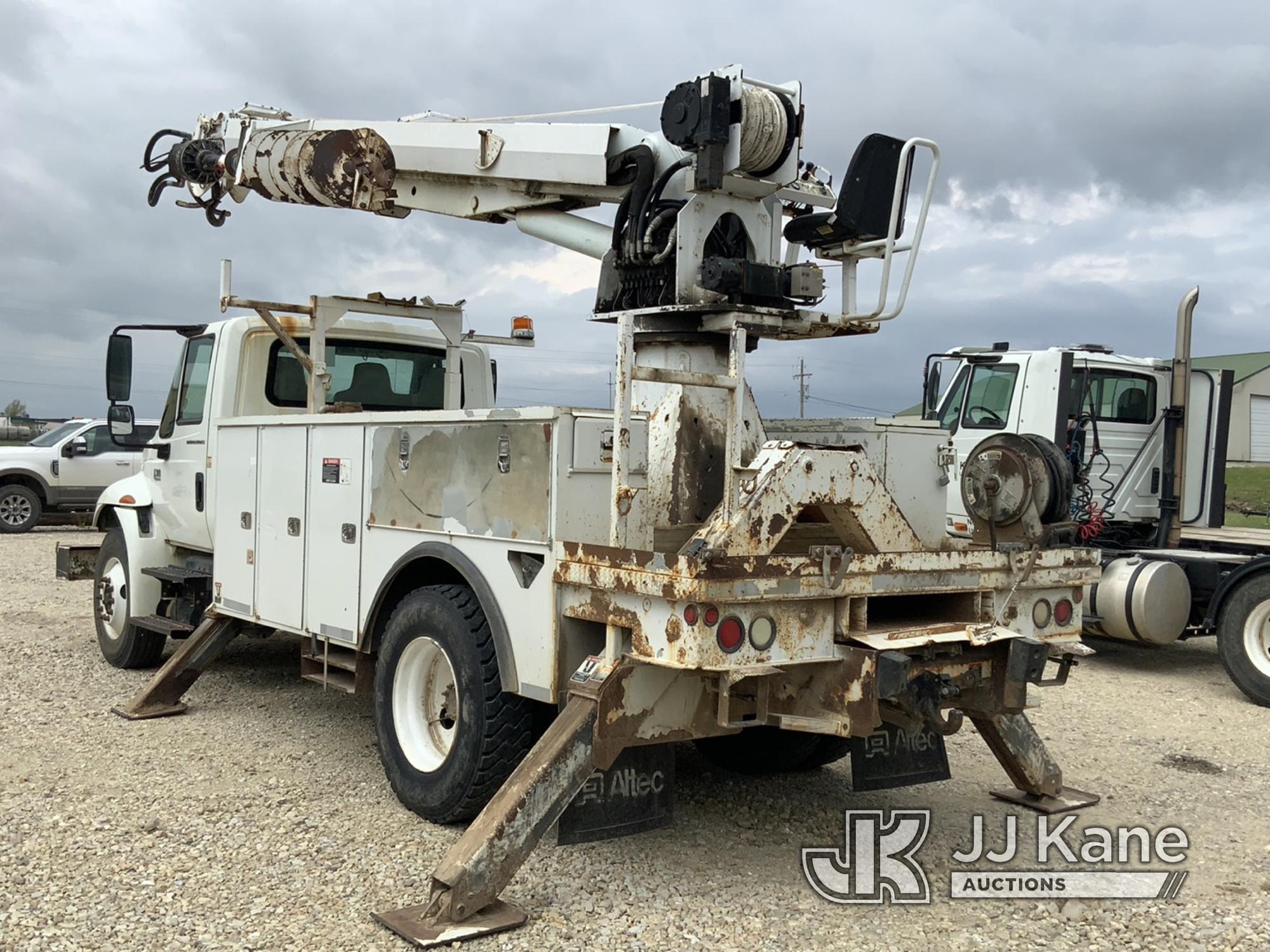 (Tipton, MO) Altec DM47-TR, Digger Derrick rear mounted on 2008 International 4300 Utility Truck Run