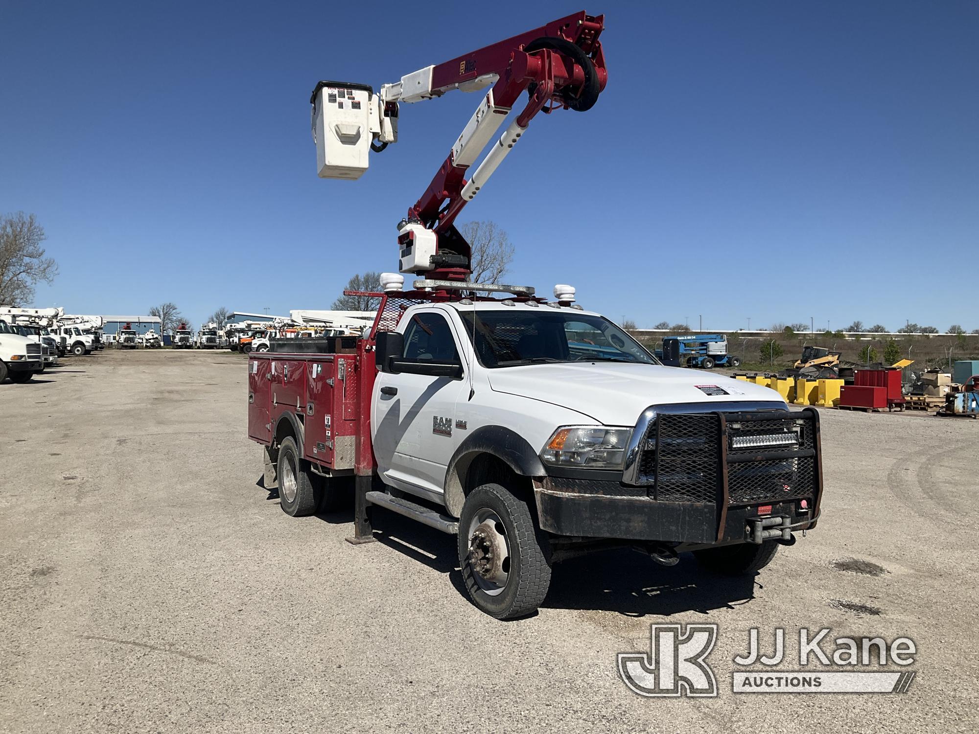 (Kansas City, MO) Altec AT40G, Articulating & Telescopic Bucket mounted behind cab on 2015 RAM 5500