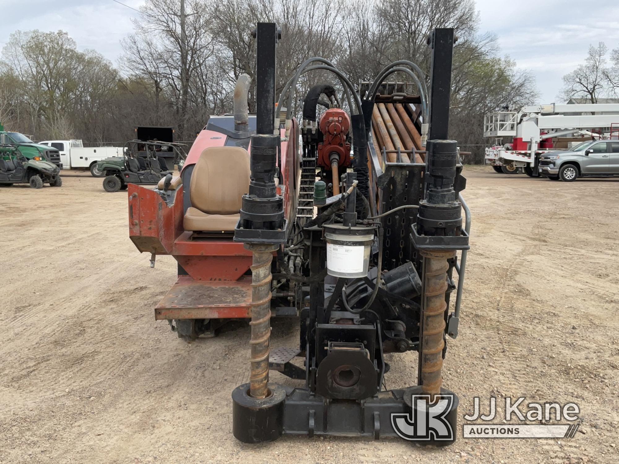 (Shakopee, MN) 2019 Ditch Witch JT25 Directional Boring Machine, Engine number 74380500 Runs, Moves